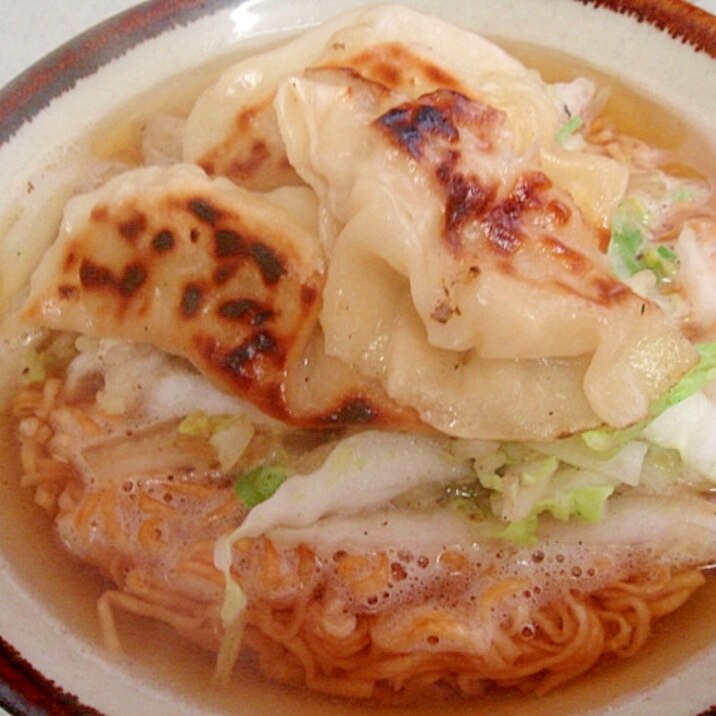 餃子チキ丼